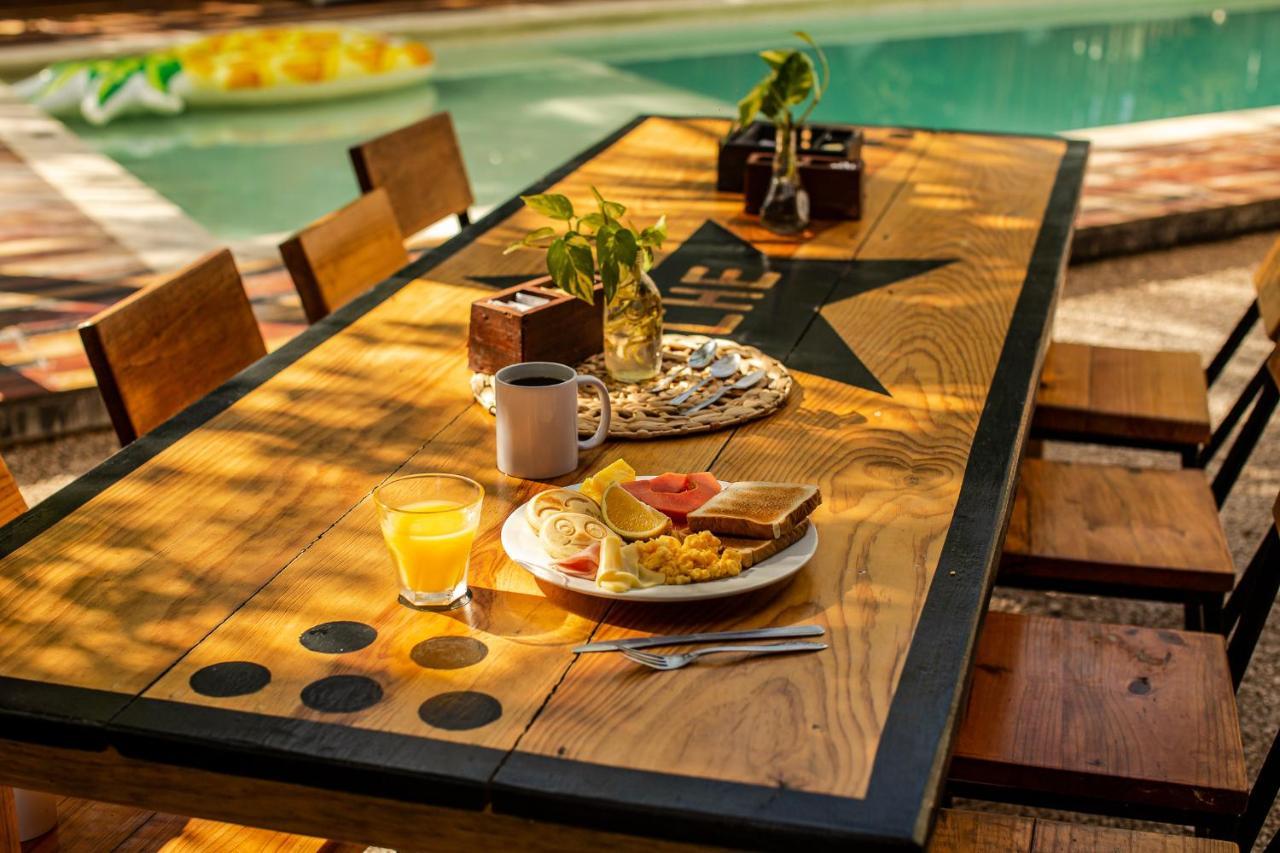 Che Holbox Hostel & Bar Adults Only Exterior photo
